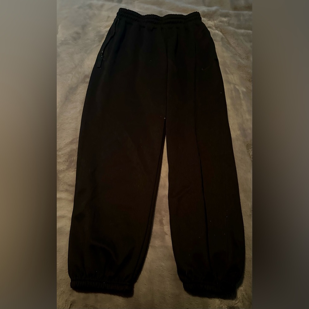 Black Nike Sweatpants - L
